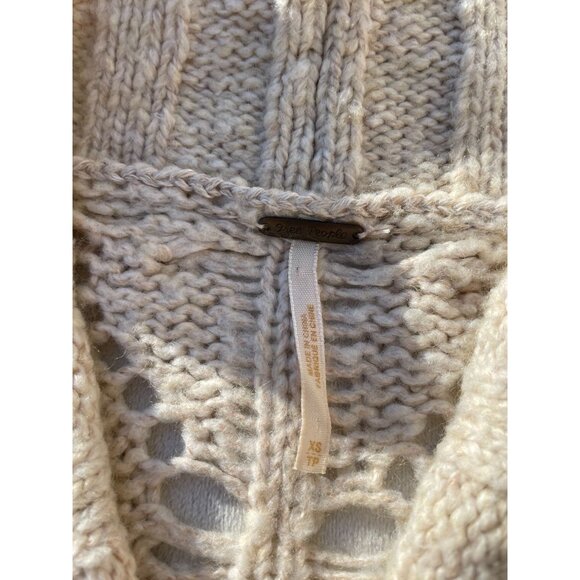 Free People XS Womens Cable Knit Wrap Cardigan Sweater Beige Wool & Acrylic Y2K - Picture 6 of 14